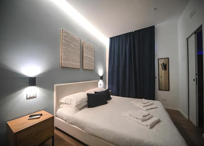 לינה וארוחת בוקר Almarea 4*