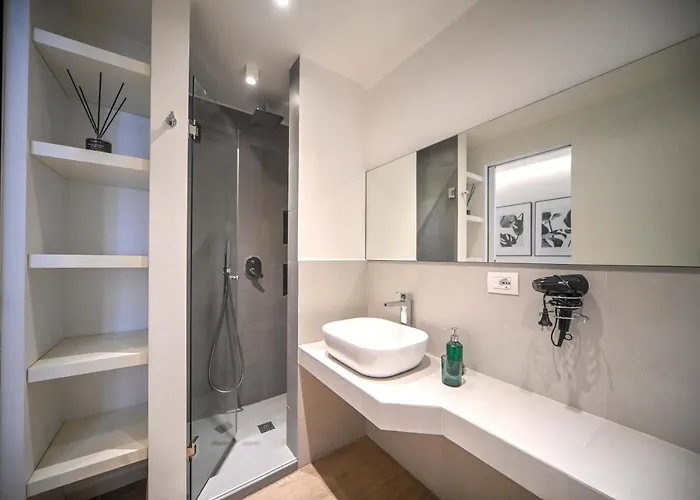 לינה וארוחת בוקר Almarea